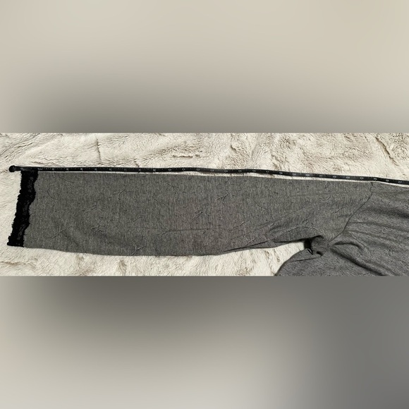 La Leche League International Gray Wrap Top with Black Lace Trim - Picture 8 of 10